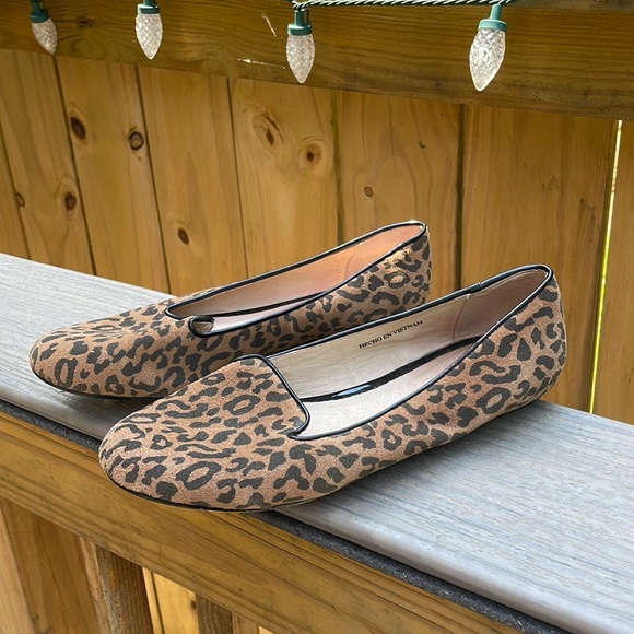 Cheetah Print Flats - Picture 2 of 8